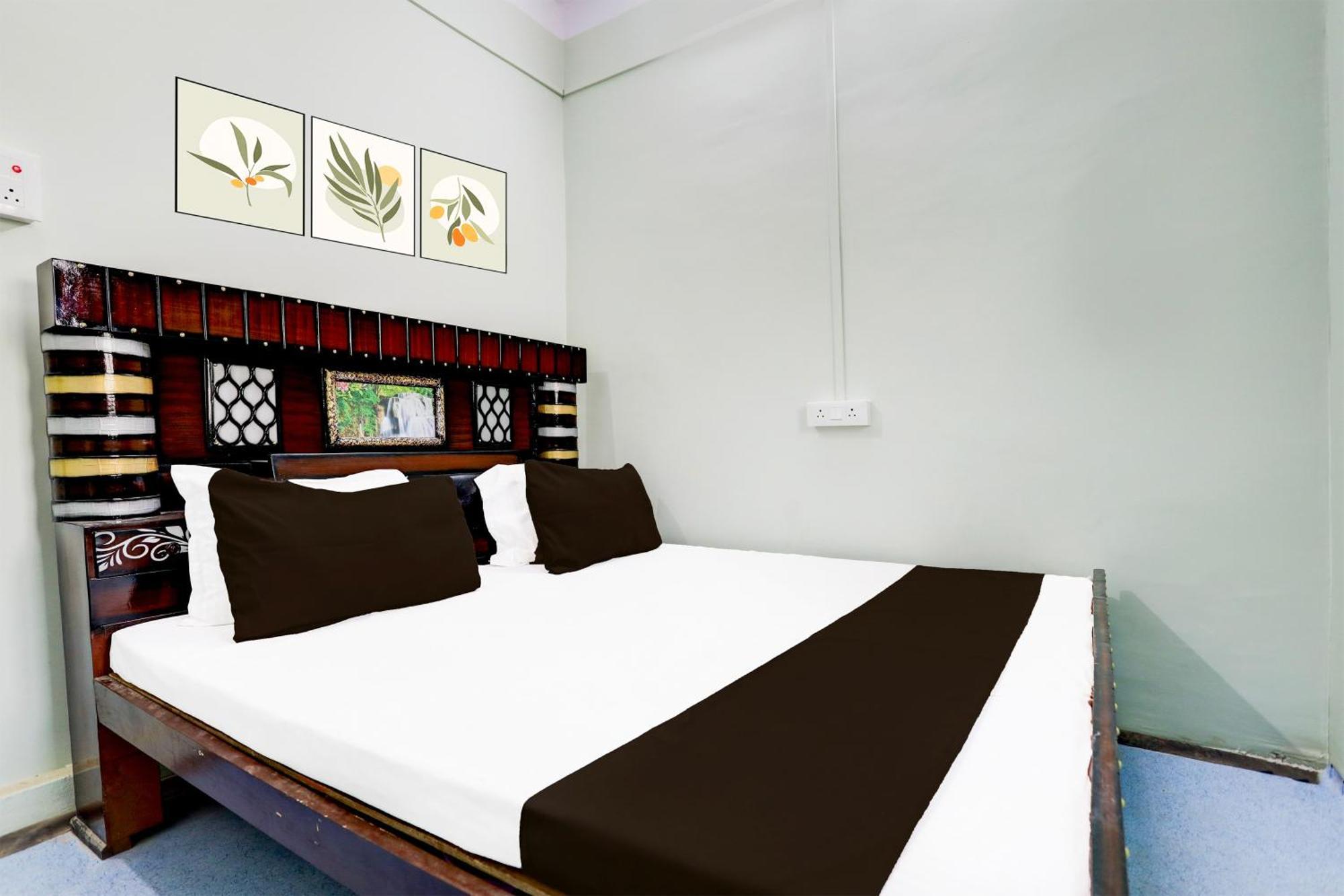 Hotel O V.K. Hotel Prayagraj Exterior foto